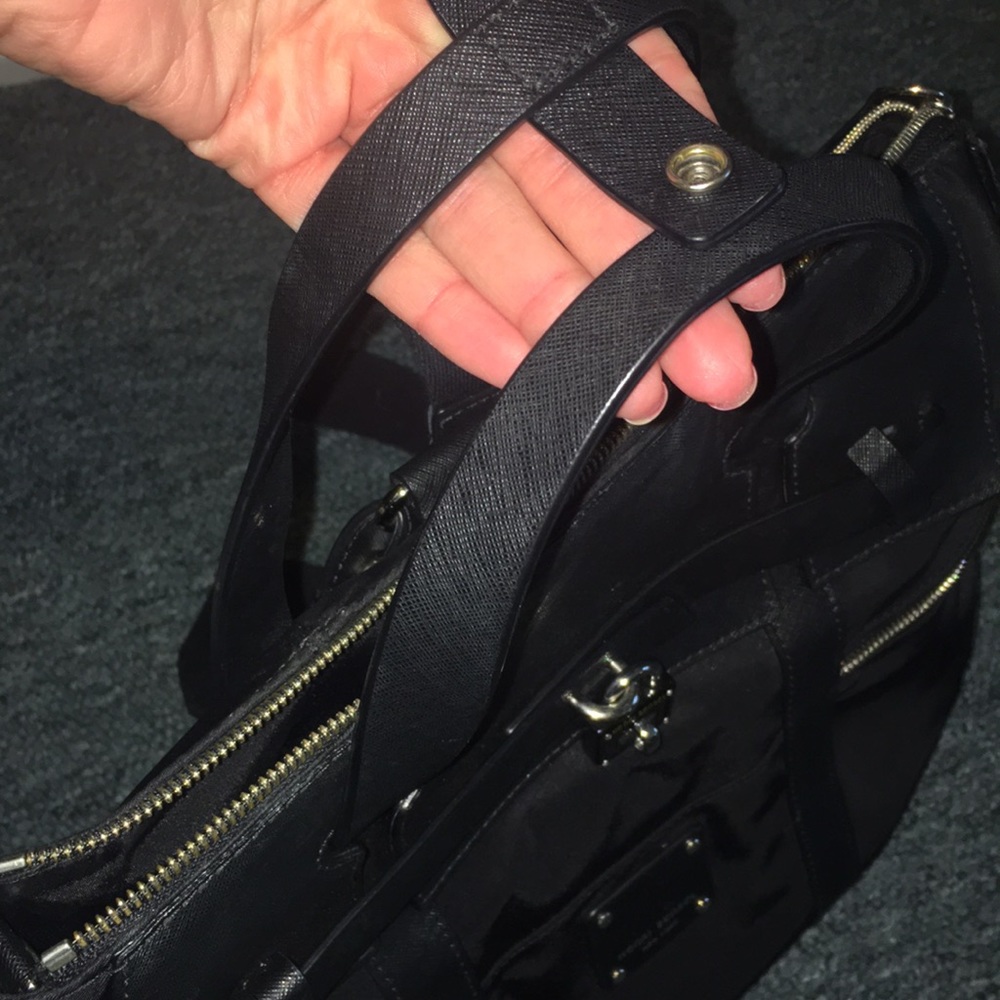 Henri Bendel Additional Photos - image 2